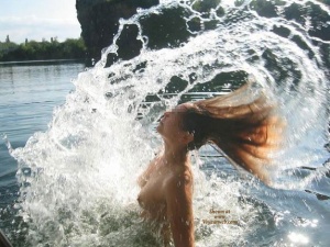 A wet hair fling