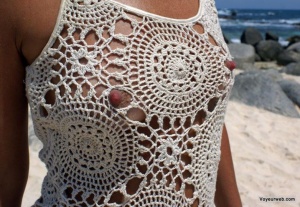 The open weave is perfect for having pokies poke through