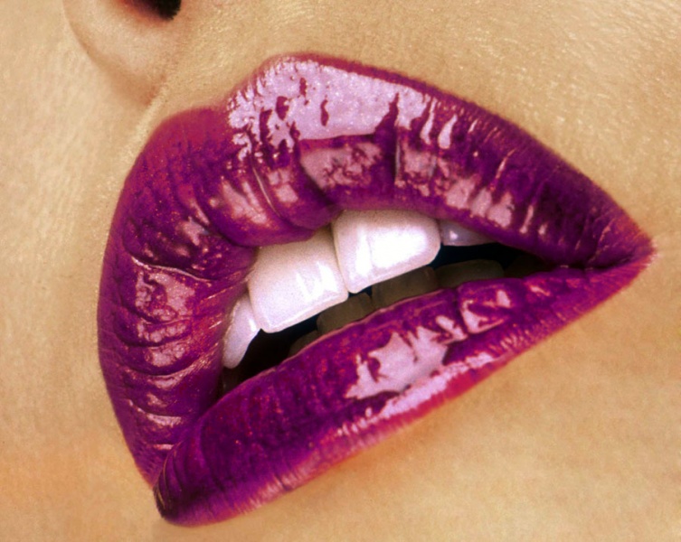File:RedLips.jpg