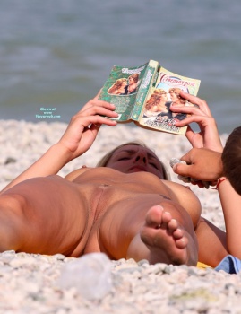 Another voyeured pussy on a beach