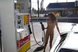 Naked Girl at gas station: Steffanie