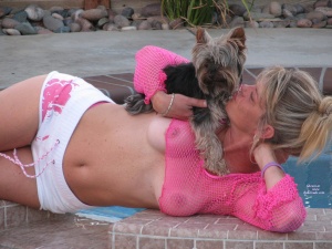 Sweet kiss (models : Tracy and her Yorkie)