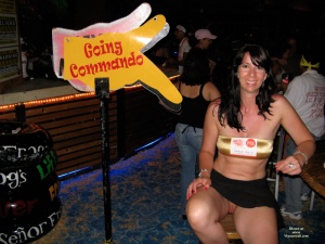 Salena grabs a photo opportunity